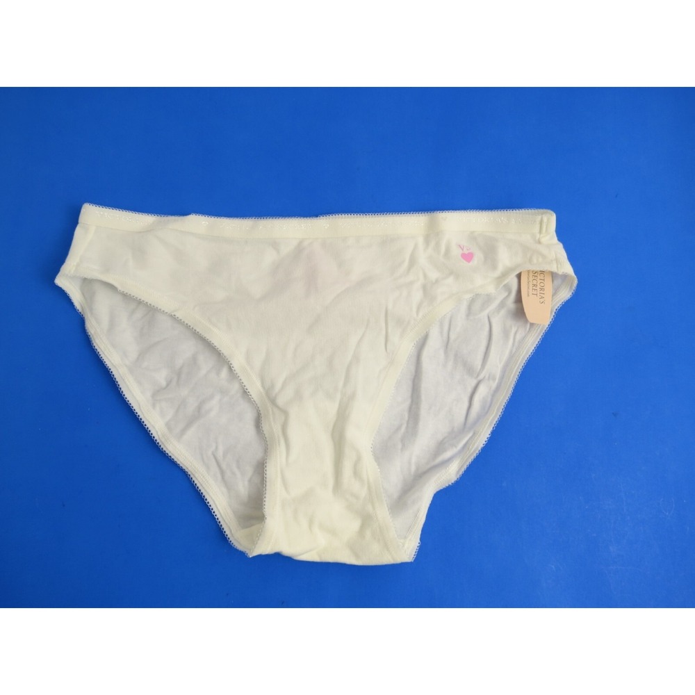NWT Victoria's Secret Underwear Medium White Thong String Panties Womens M